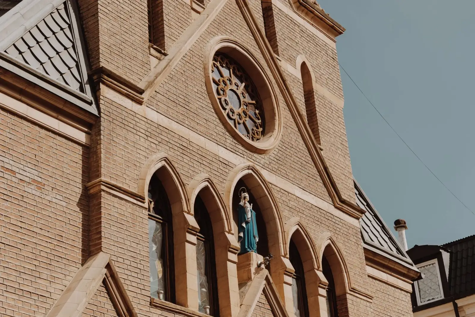 Brick church with a rose window